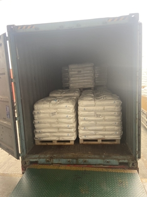 80/20 Saturated Polyester Resins Excellent Leveling Polyester Isocyanate Resin